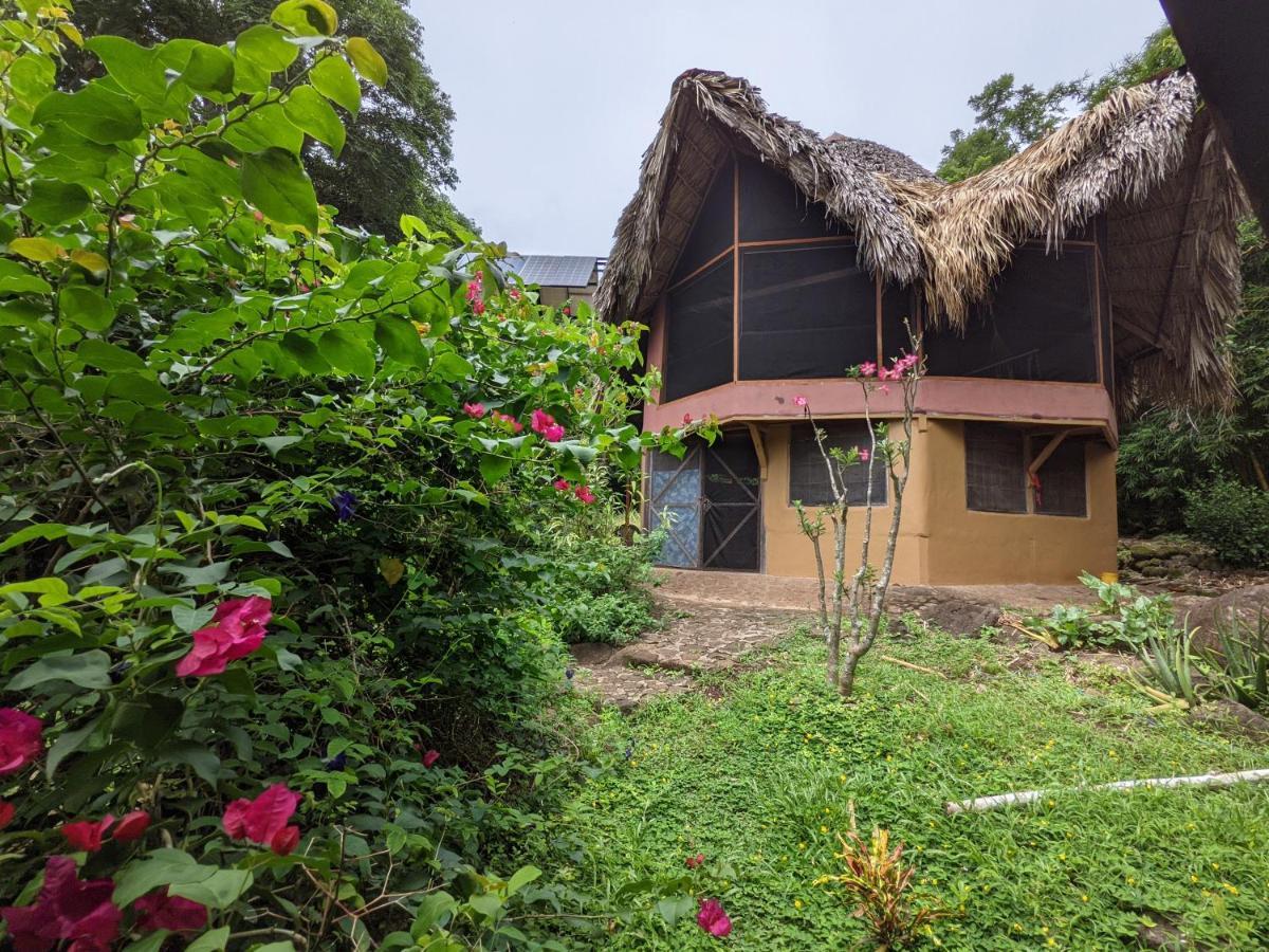 Finca Del Sol Eco Lodge Santa Cruz Eksteriør billede