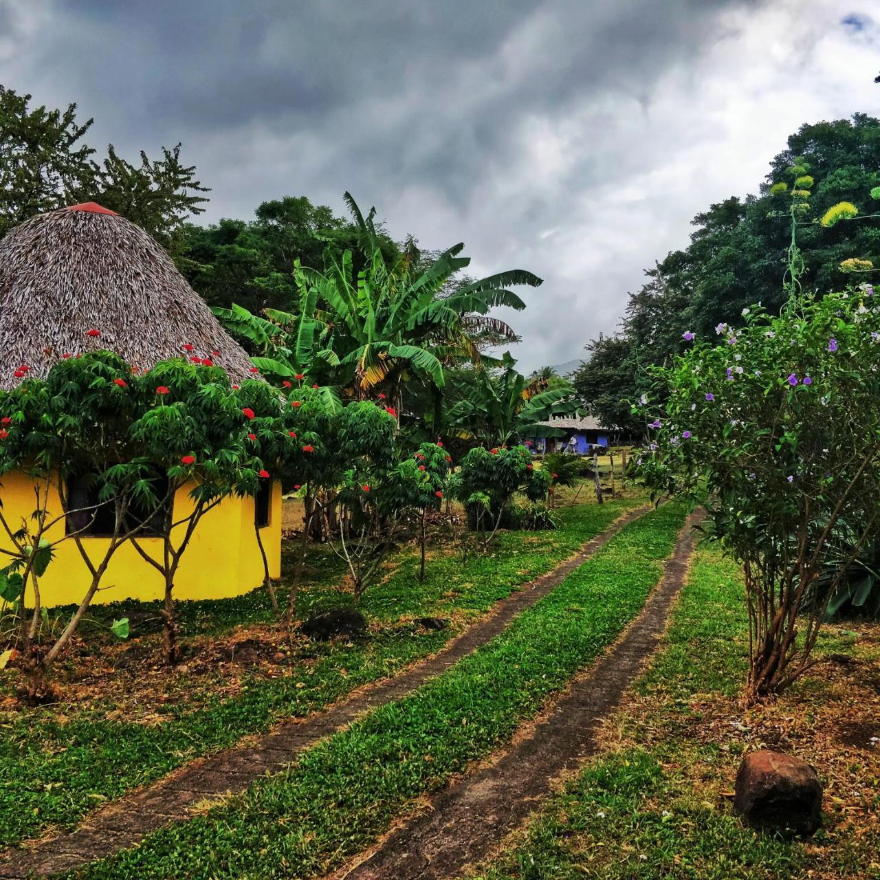 Finca Del Sol Eco Lodge Santa Cruz Eksteriør billede